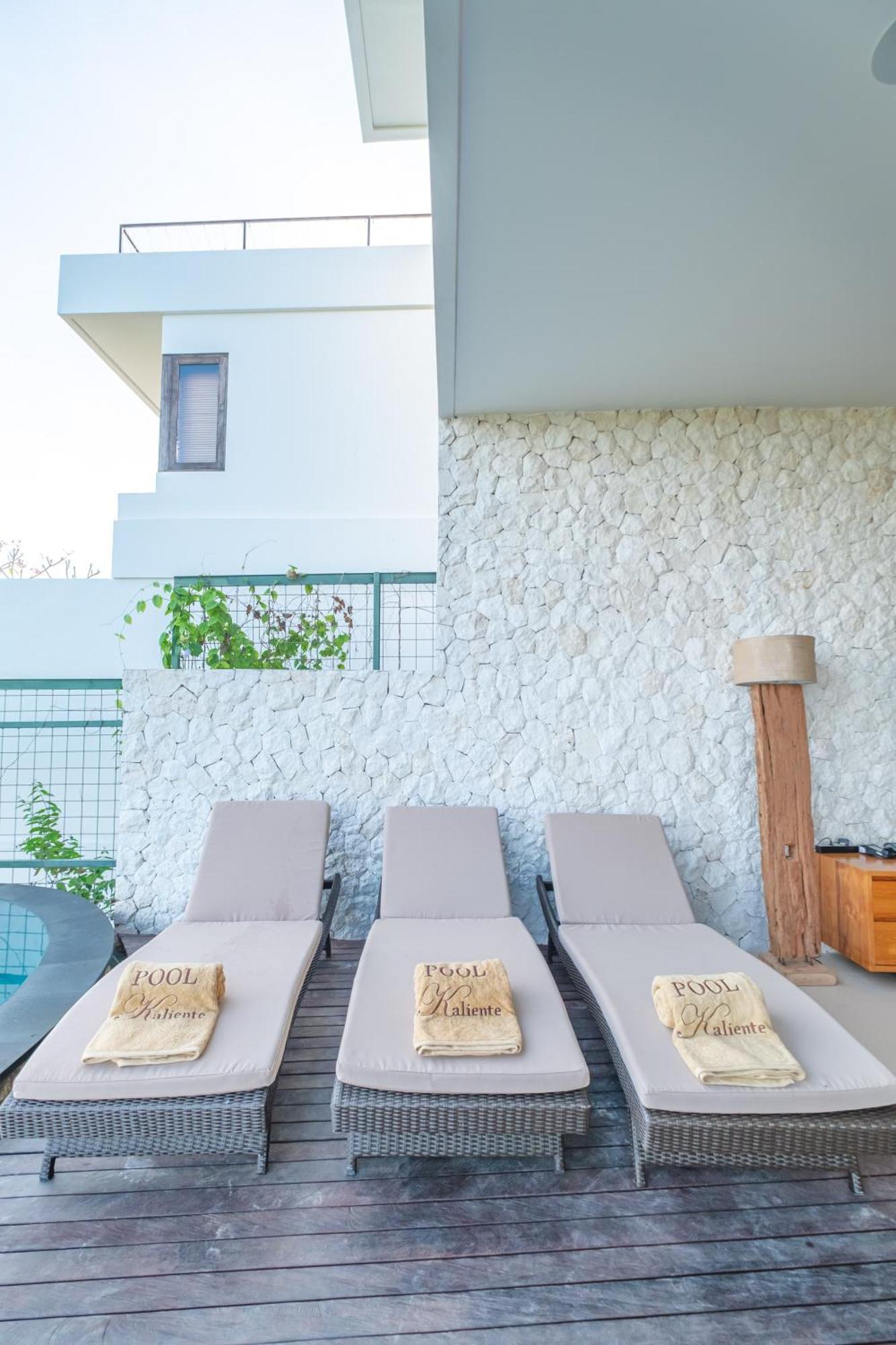 Villa Kaliente Toyapakeh Εξωτερικό φωτογραφία